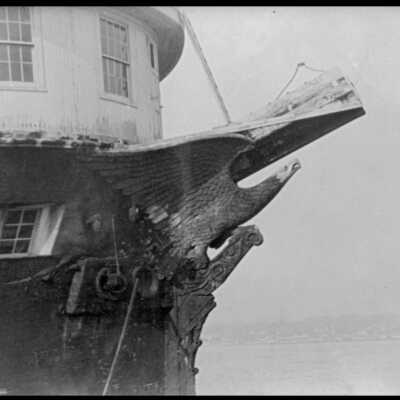 Eagle figurehead on the bow of the USS Lancaster.: Image: The Mariners’ Museum; see web link.