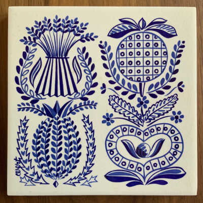 Tile: Blue and White (TK) T-79