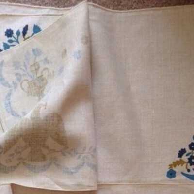 Applique Eagle 103 napkin.
