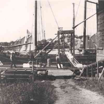 Loading ice in Rockport