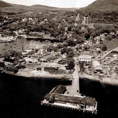 Eastern Steamship Company wharf in 1946