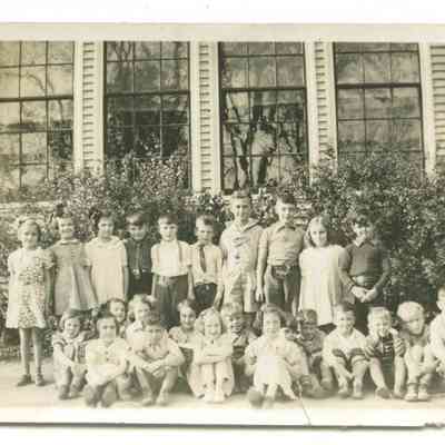 Students at the Elm Street School circa 1930