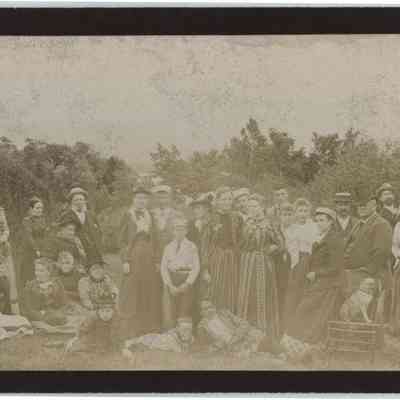 "Uncle Josh's cottage, 1891"; location in photo is unknown: Origsize: 8.5" x 5.5"; Origformat: Print-Photographic