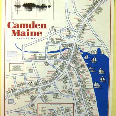 CAMDEN, MAINE WALKING MAP by Lawrence Zwart, 1989.