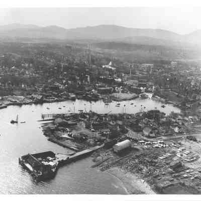 Camden Shipbuilding & Marine Railway in 1946