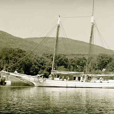 Schooners Eva Cullison & Enterprise