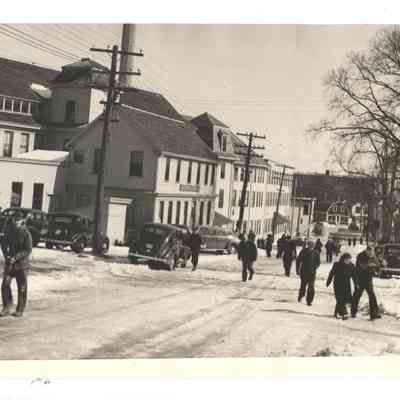 Shift change at the Knox Mill