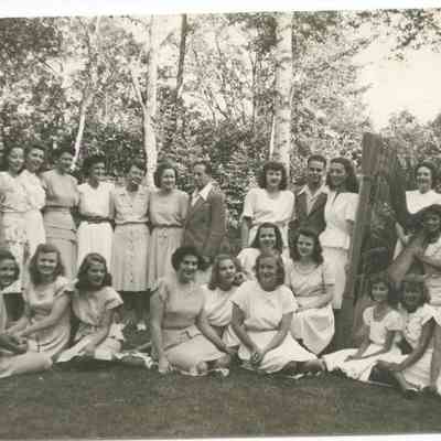 Salzedo Harp Colony students in 1947: Copyright: None; Origformat: Print-Photographic