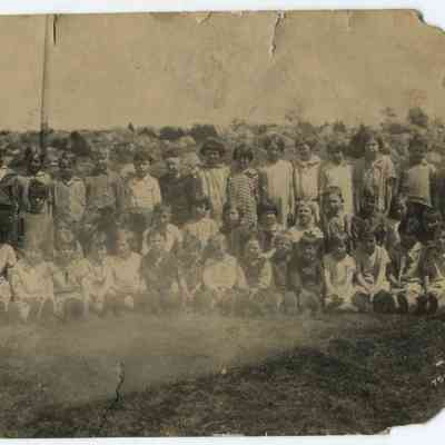 Elementary school class in Camden circa 1930: Resolution: 400 dpi