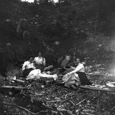 Pleasant Day at Oakland Park