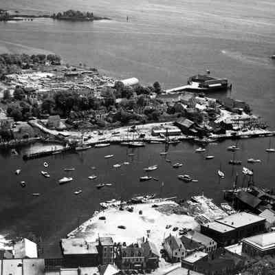 Camden shipyard in 1946