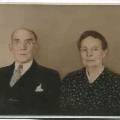 William Ellis Hatch and Lena Hatch circa 1935: Origformat: Print-Photographic