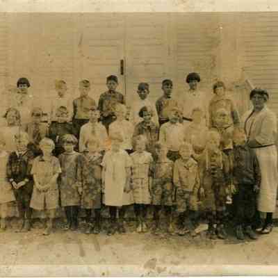 Schoolchildren circa 1910