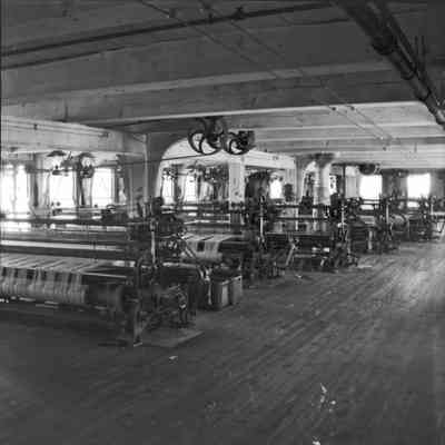 Weave room at the Knox Mill