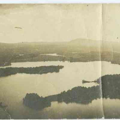 Megunticook Lake panorama from Maiden's Cliff: Copyright: None; Origformat: Print-Photographic