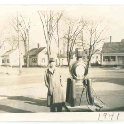 Young man at the gas station, Union Street