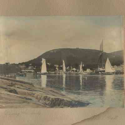 Drying the sails, Camden