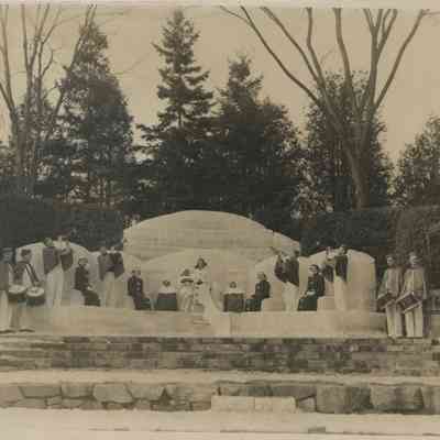 Winter Carnival Court in Amphitheatre
