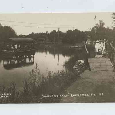 Oakland Park: Copyright: Public domain