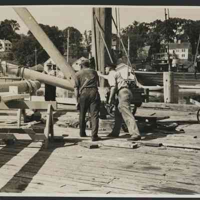 Placing The Mast