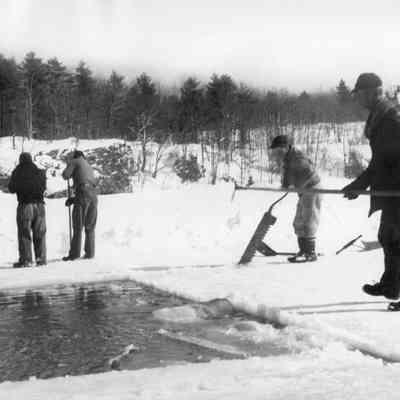 Cutting ice on Lily Pond, Rockport