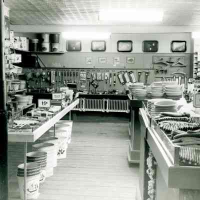 Crockett's Interior