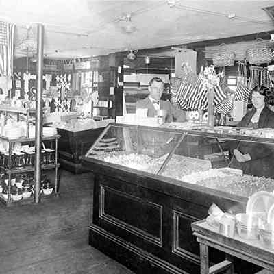 Dave and Etta Packard - 1925