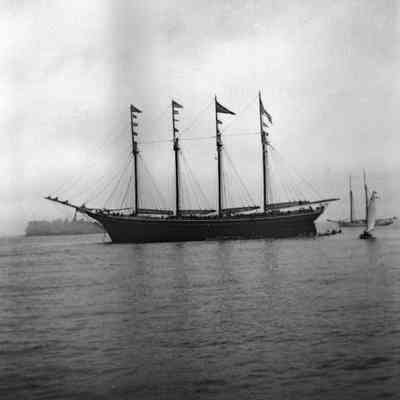 "Anna Murray" launch, 1899