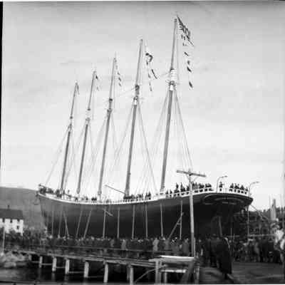 Launching of the "Jennie French Potter"