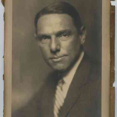 Fletchersteeleportrait244