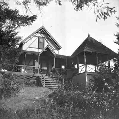 Fenderson cottage at Lake City