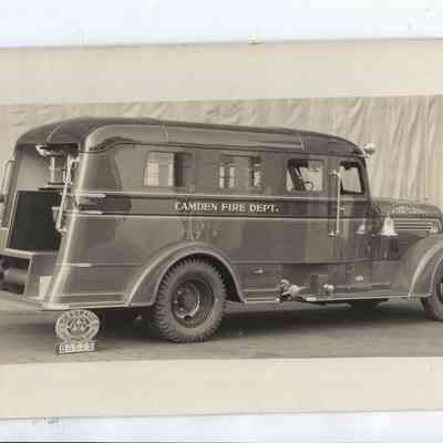 Pumper truck #2 facing right