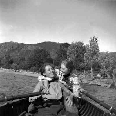 Grace G. & Grace Parker at Lake City, Sept. 1900