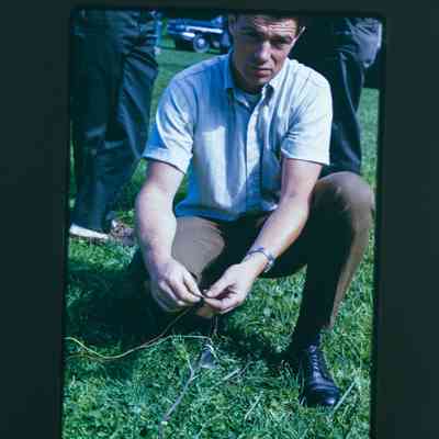 Researcher holds canon net wire