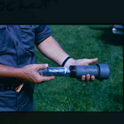 Agents inspect canon net charge can