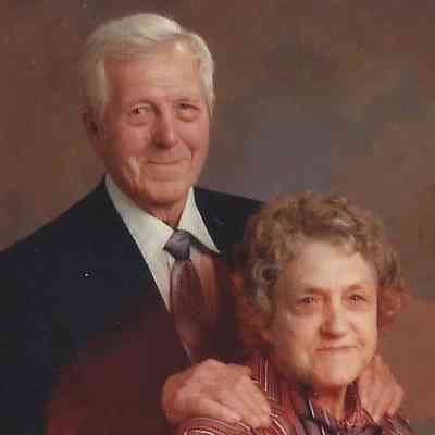 Lila (Hagen) and Ordean Smith, photo likely taken in 1980s: Photo courtesy of Jackie (Ausk) Baumgartner, Lila's great great niece
