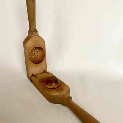 Wooden Lemon Squeezer