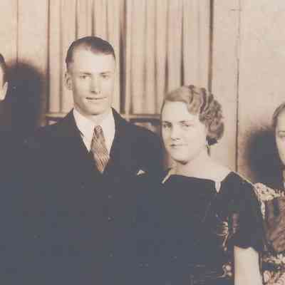 Wedding party photo, Bernice Hagen and Edward Fleischer, with witnesses Herb Fleischer and Amy Hagen: 19 October 1935 photo, courtesy of Jackie (Ausk) Baumgartner, Bernice's great great granddaughter