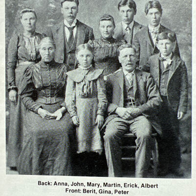 Gisvold family: Peter and Beret Visvold, 1889 settlers and Great Northern Railway workers in Galesburg, Traill County, ND