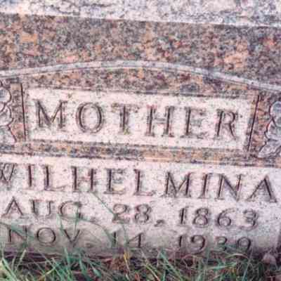 FaG grave-marker, Wilhelmina (Kuehl) Bohnsack: Woodlawn Cemetery, Plymouth, WI