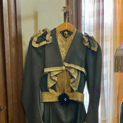 1899 Wedding Dress of Mrs. Henry Hausman