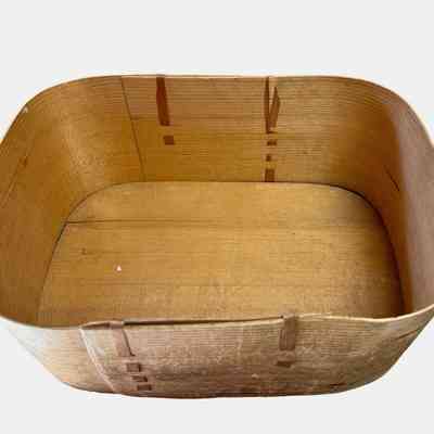 Norwegian wooden box used by Mari Swenson of Hillsboro, North Dakota: Wooden box, 18" by 12" & 8" high, inside view