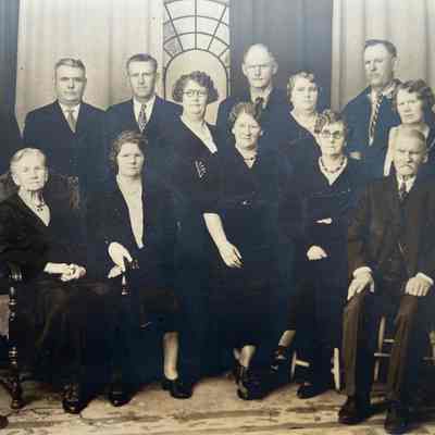 Ofstedal family, Anders & Maria (Johnson) Ofstedal with children, 60th Wedding Anniversary