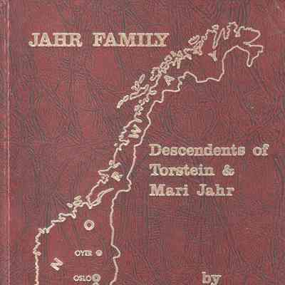Jahr family: Torstein and Mari (Stubberud) Jahr, early settlers in Traill County, DT