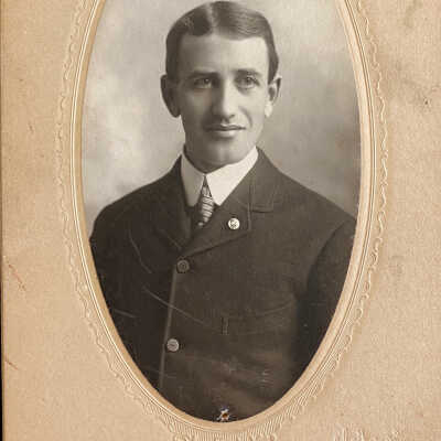 Chris Sandorn, Barber