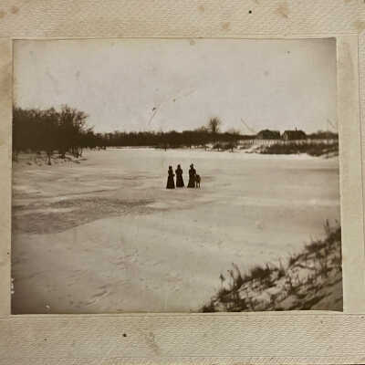Women on Frozen River