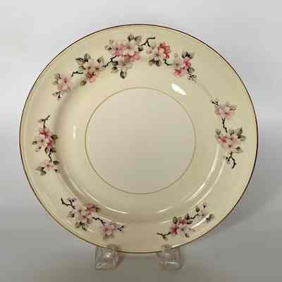 Eggshell Nautilus China Set H5IN5