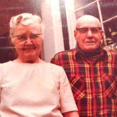Family photo, courtesy Traci (Gordon) Petersen: Harry Allen Gordon with wife Fay