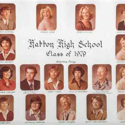 Hatton High School: Class of 1979 graduating students