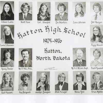 Hatton High School 1976 Yearbook: Class of 1976 graduating students